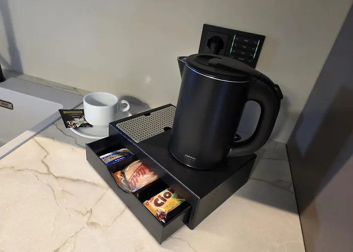 Lamezia Living 酒店 拉默齐亚泰尔默